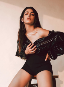 अलाया एफ